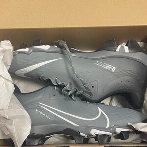 NEW NIB Nike Diamond Men's Gray and Black Cleats Size 10